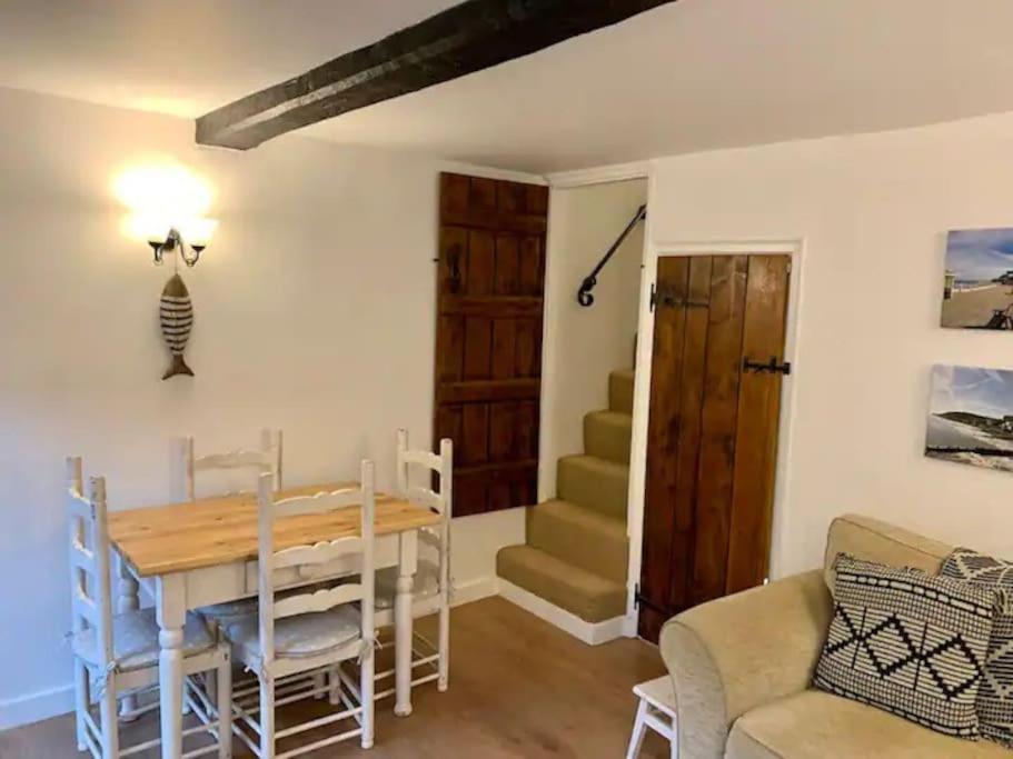 Haven Cottage, Golden Square Кромер Экстерьер фото